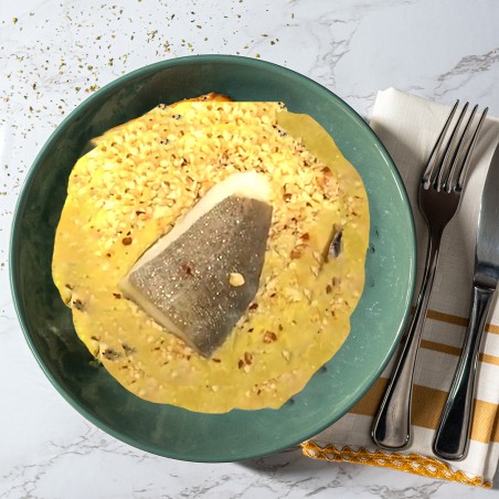 Filetto di merluzzo su crema di ceci e granella di nocciole