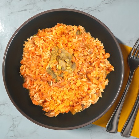 Dahl di lenticchie rosse e pomodoro con riso carnaroli e funghi in padella