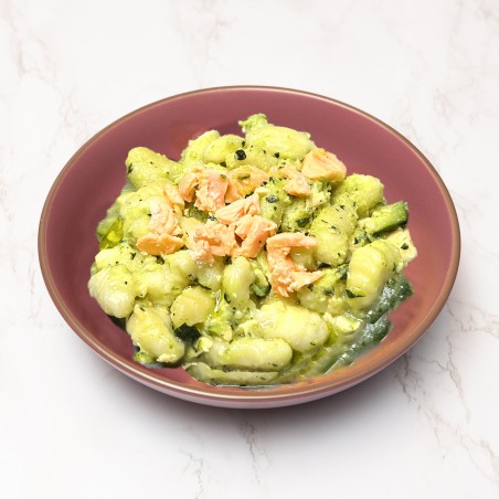 Gnocchi di patate alla crema di zucchine con salmone al vapore [Gluten Free]