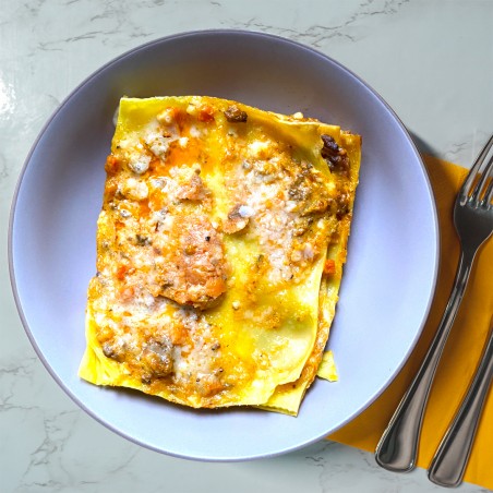 Lasagnetta alla romana con ragù e mozzarella