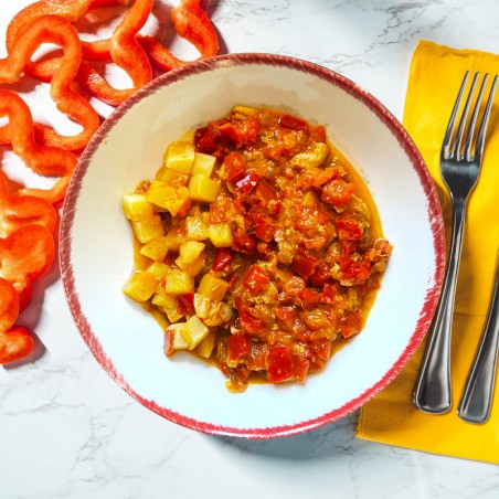 Pollo con peperoni e patate al rosmarino